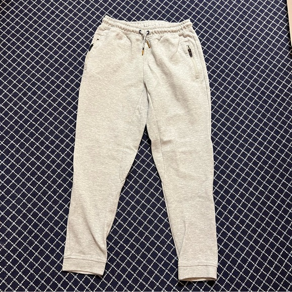 Vineyard Vines Joggers - Picture 1 of 4